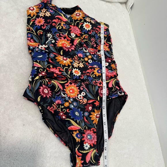 Boden Levanzo Ruched Halter Swimsuit size 8R - Picture 9 of 9